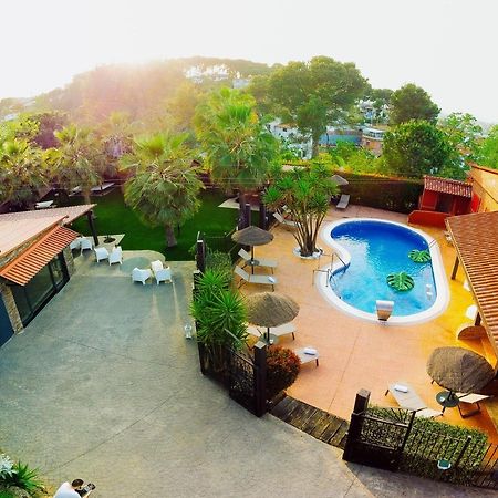 Caribbean Home Montcada i Reixac Ngoại thất bức ảnh