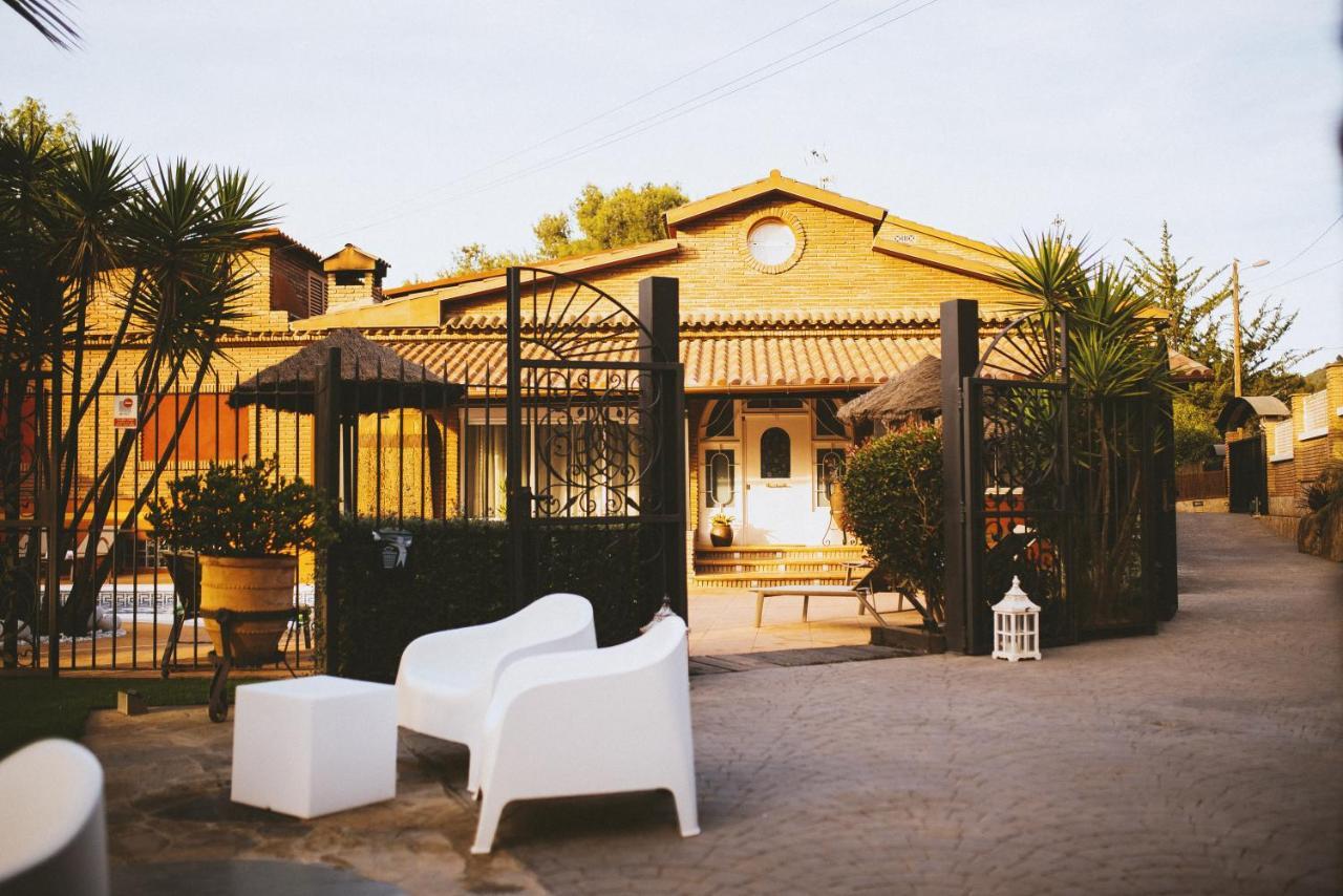 Caribbean Home Montcada i Reixac Ngoại thất bức ảnh